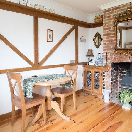 Flint Cottage チチェスター エクステリア 写真